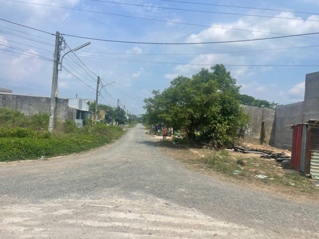 Cặp nền góc đường số 1 và số 8, KDC Đông Phú, xã Châu Thành, Cần Thơ